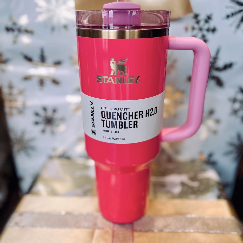 💕 Black FRIDAY *Limited edition* PINK PARADISE 40oz Stanley Cup.